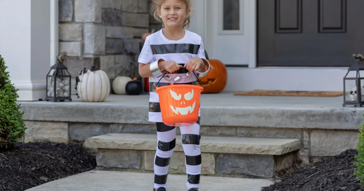 Zeichentrickfilm Verkäufe 3 Zeichentrickfilm Verkäufe -Zeichentrickfilm Verkäufe 2018 CDT Halloween 13